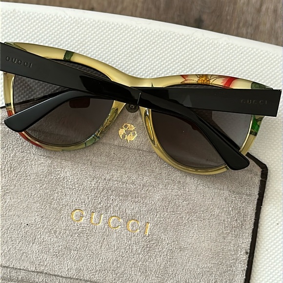 💥❗️GUCCI| GG 3739/S 2ENVK Black Floral Cat Eye Sunglasses❗️💥 - Picture 5 of 14